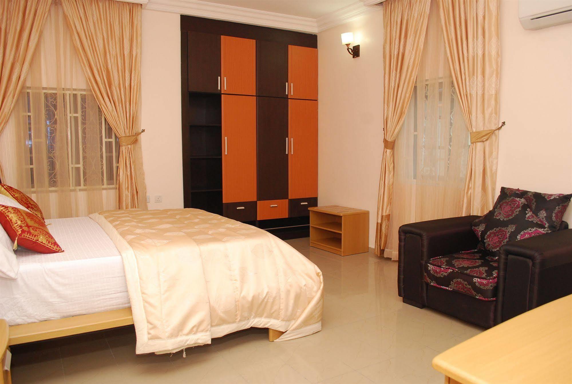 Hemas Hotel อาบูจา ภายนอก รูปภาพ